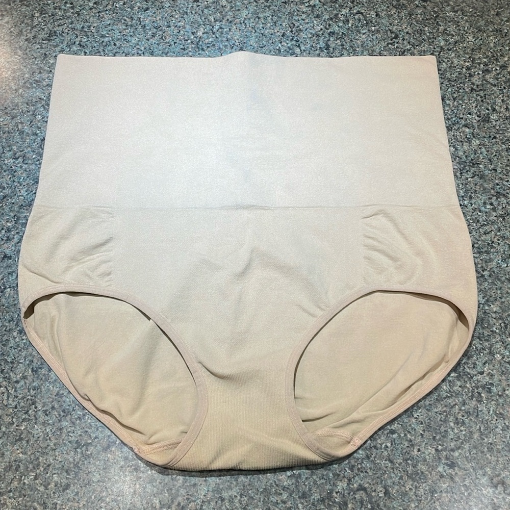 Secret Solutions high waisted plus size shapewear size 28/30 Nude colored
